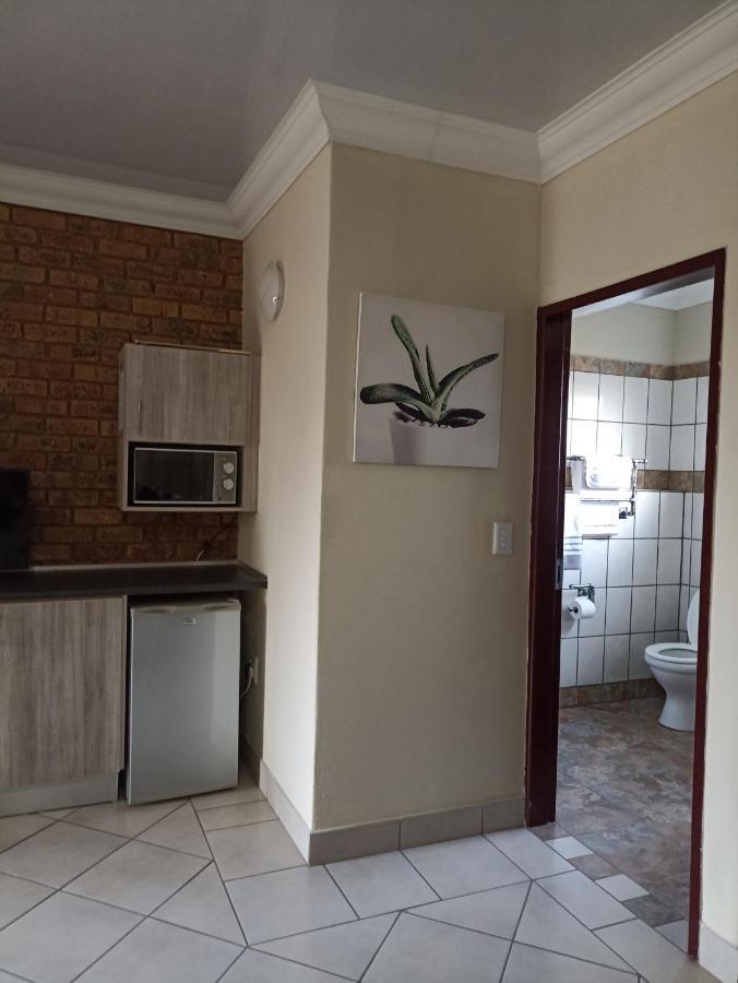 4 Seasons Country Club Bronkhorstspruit Exterior photo